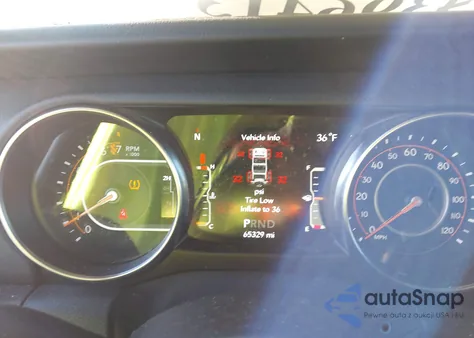 2021 Jeep Wrangler Unlimited High Altitude 4X4 из США, поврежденный, VIN 1C4HJXEGXMW746005